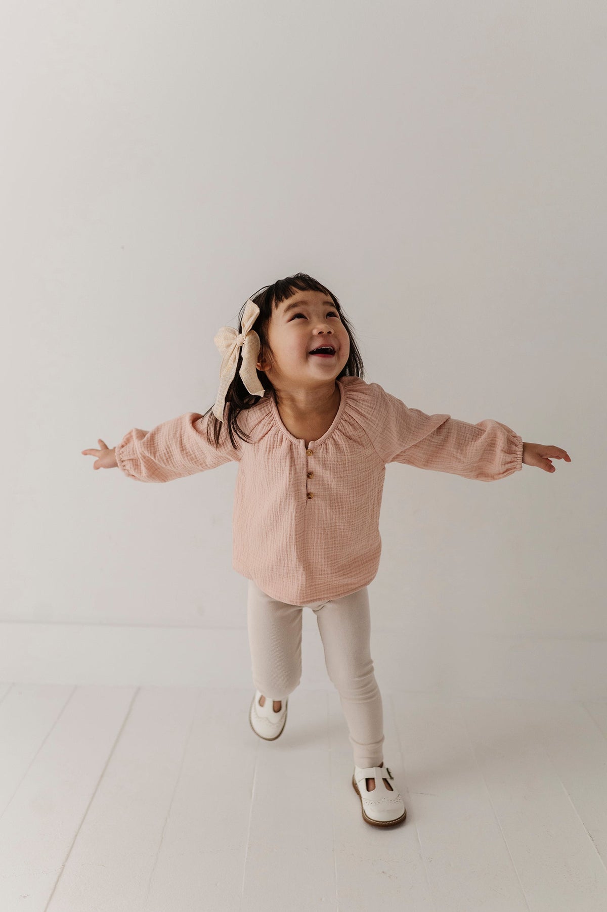 Girls Ribbed Leggings in Cream