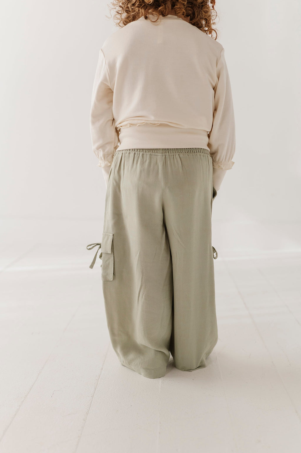 Girls Wide Leg Cargo Pant in Sage